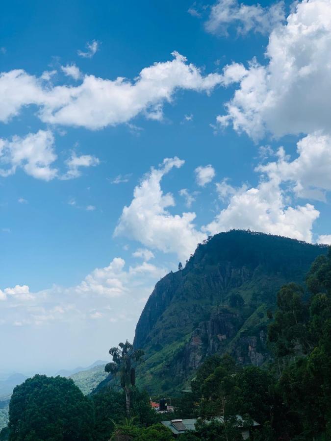 Super Luxury King Room with Ella Rock View